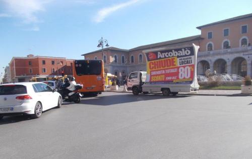 camion-vela-arcolabo-pisa-media-pubblicita